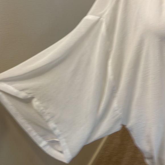 Show me your mumu white linen robe - Picture 3 of 6